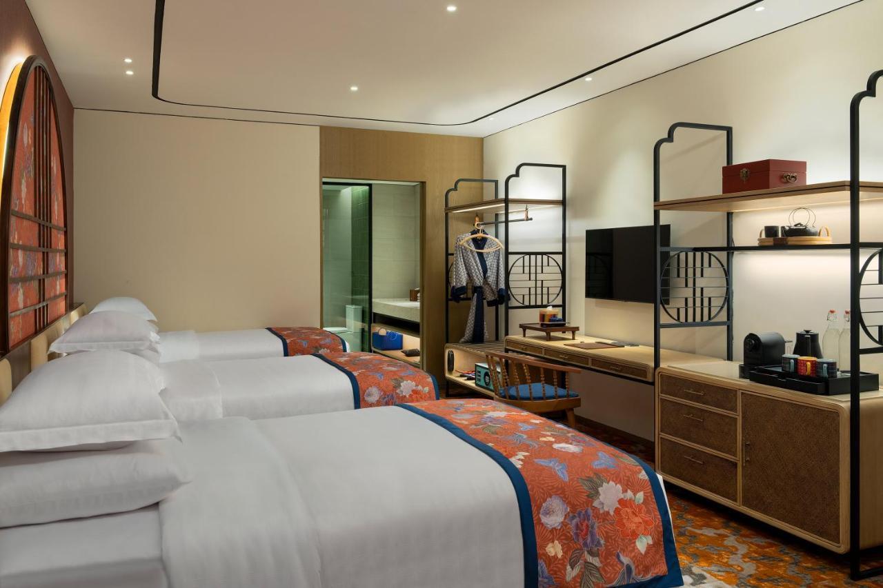 Hotel Episode Gading Serpong 4*