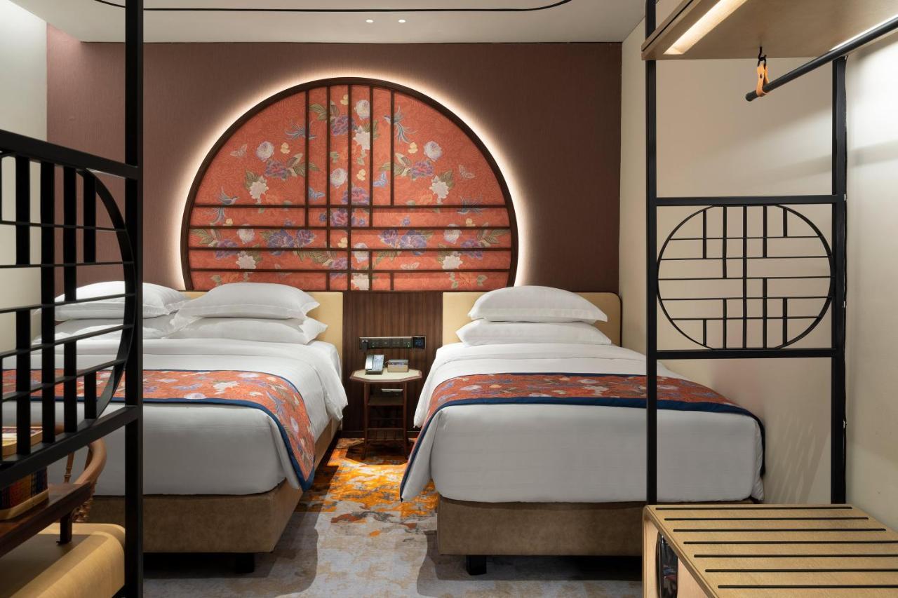Episode Gading Serpong Hotel 4*